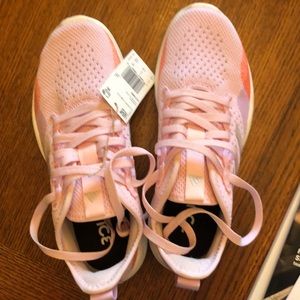 NWT pink Adidas Bounce shoes